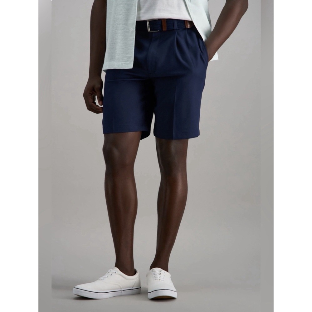 Haggar Cool 18 Pro Short Pleated Expandable Waist Navy Size 42 Regular Fit
